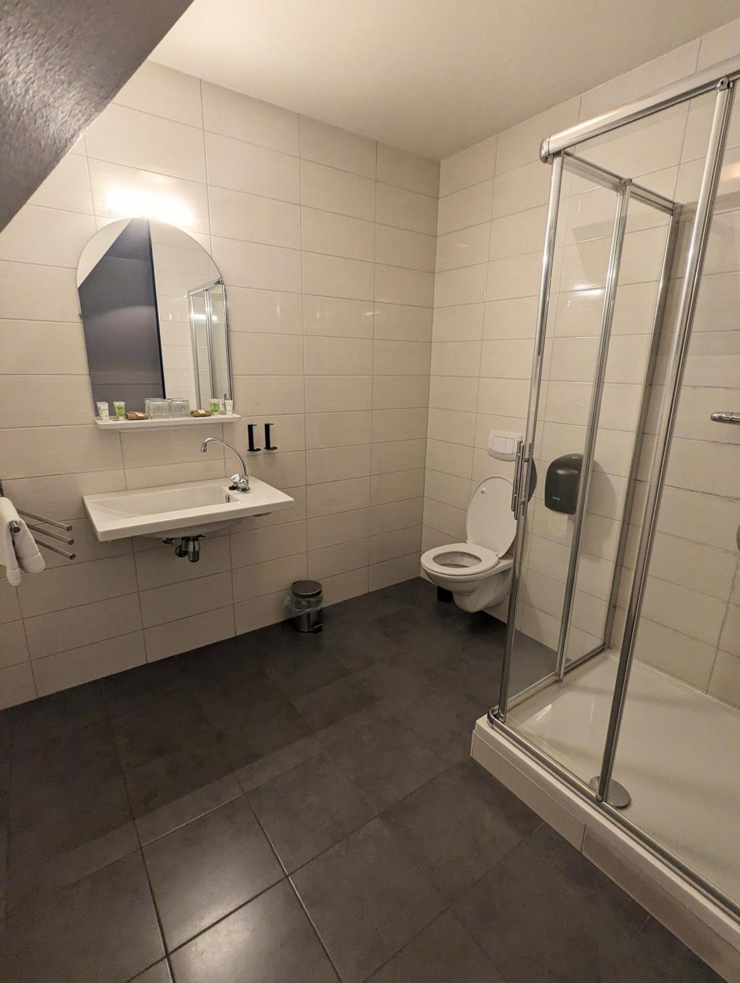 1851 Bar - Hotel - Cinema Wijk bij Duurstede Pokoj fotografie